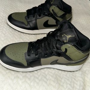 Air Jordan 1 Retro Mid GS 'Olive Canvas